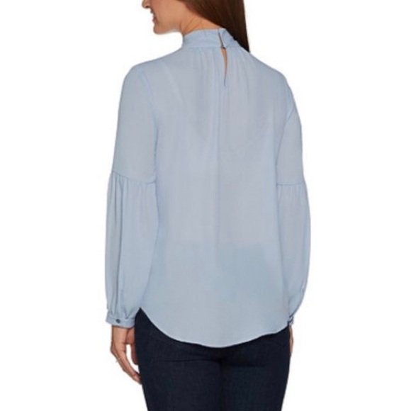 Laurie Felt with Keyhole Detail Woven Top - Picture 2 of 6